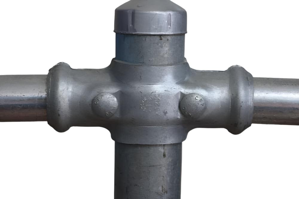 Cross Pipe fittings (ButtxThru)